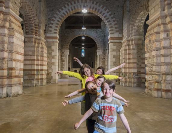 Site de l'abbatiale - Déas -  atelier pédagogique histoire architecture carolingienne