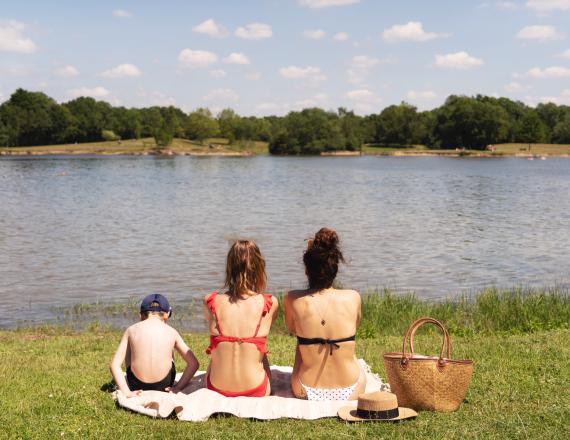 Plage de la boulogne grand lieu été baignade se rafraichir