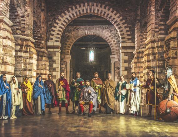 photo de Julien Danielo dans l'abbatiale de saint philbert de grand lieu