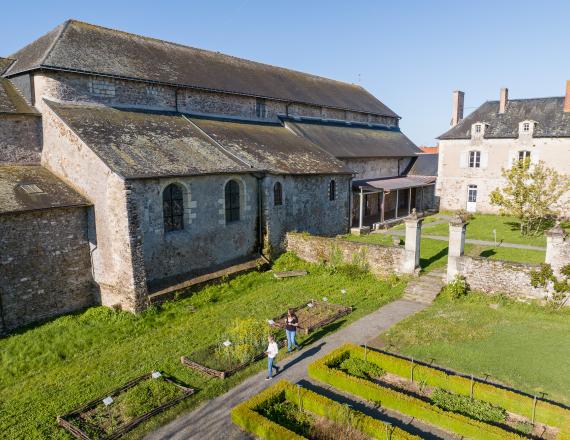 abbatiale - extérieur vue drone